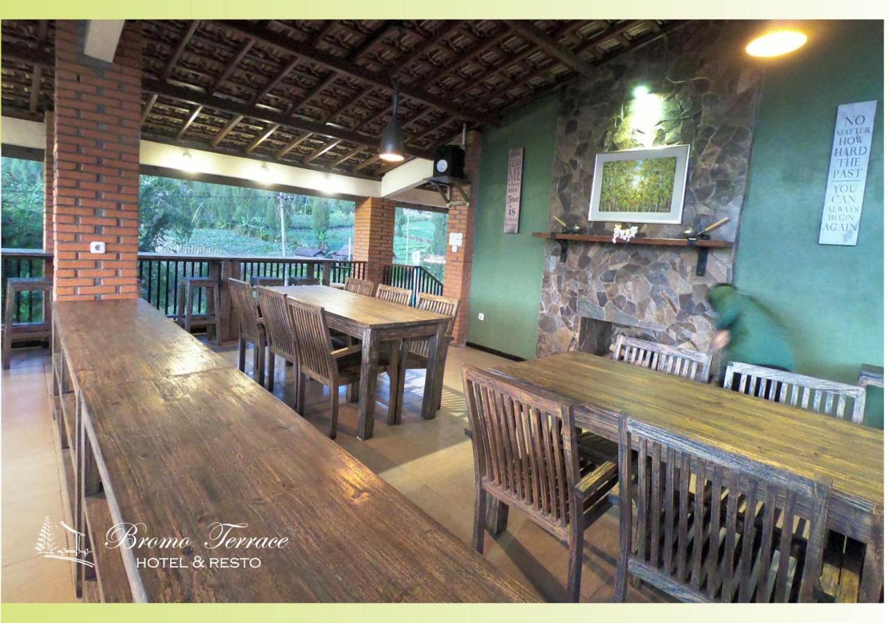 Bromo Terrace Hotel Dış mekan fotoğraf