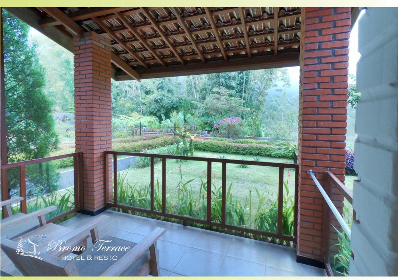 Bromo Terrace Hotel Dış mekan fotoğraf